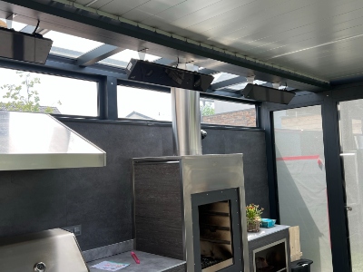 Bioklimatická pergola s prosvětlovacím pásem - Bioklimatické pergoly